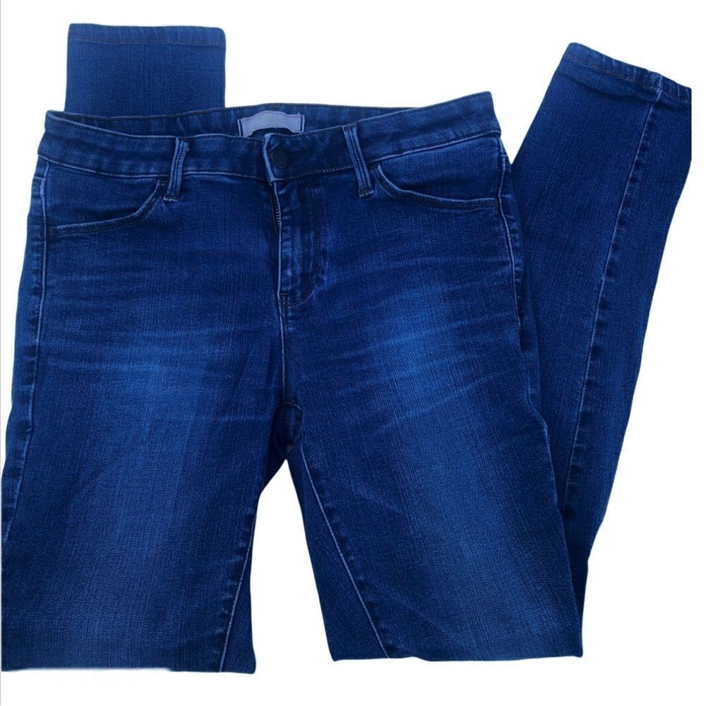 Uniqlo dark wash skinny jeans mid rise 29” inseam -size 26